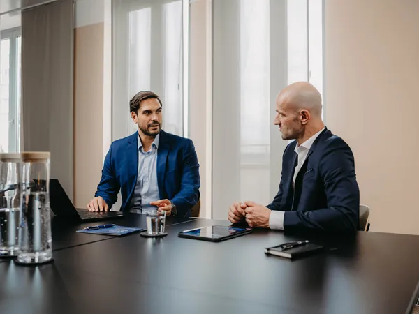 Consultation in the proQtech GmbH meeting room