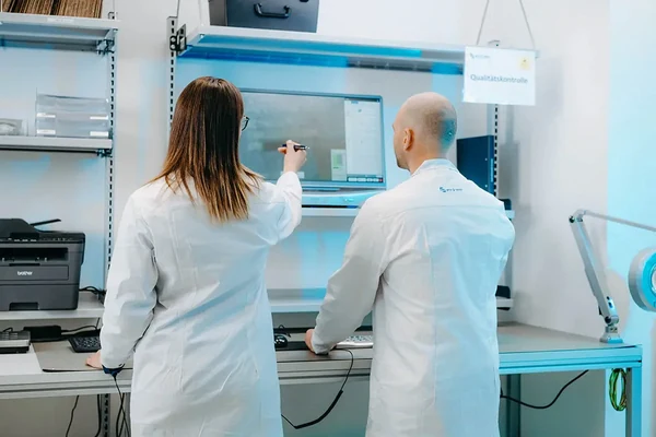 Coordination in the lab